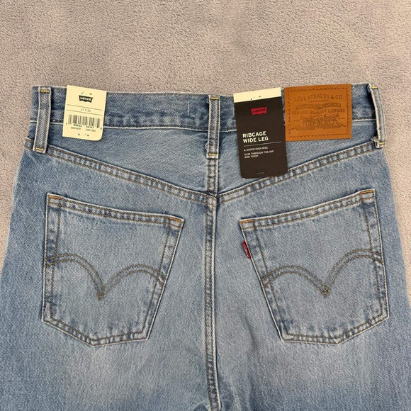 Levis Premium Ribcage Wide Leg Jeans Light Wash Blue Super High Rise 27x32 NEW - Picture 8 of 14
